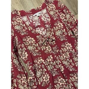 Women’s Dark Red Size M American Eagle Floral V-Neck Summer Style Bohemian Top